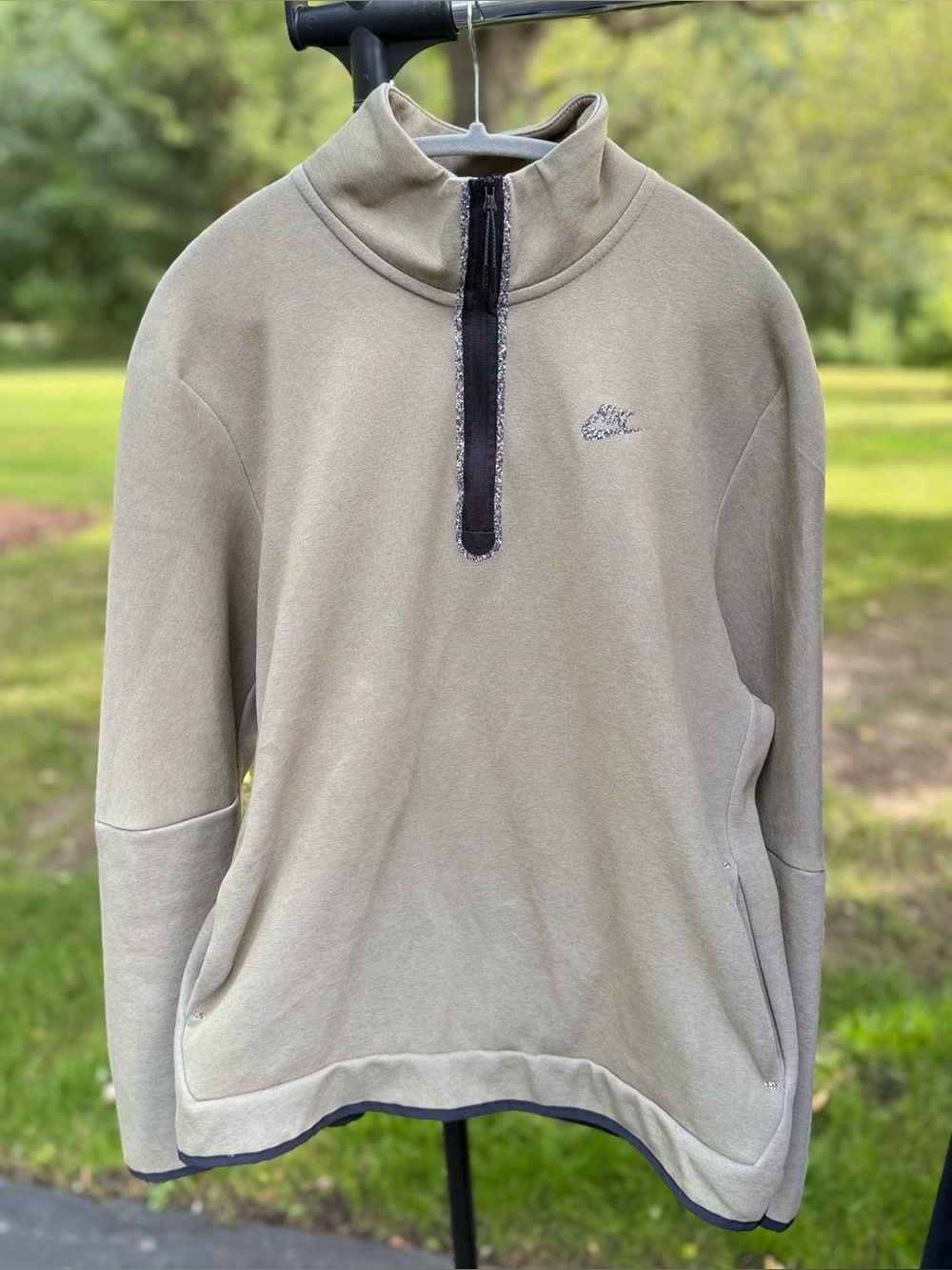 Nike Women’s XL Olive Quarter Zip Fleece Pullover Sweatshirt